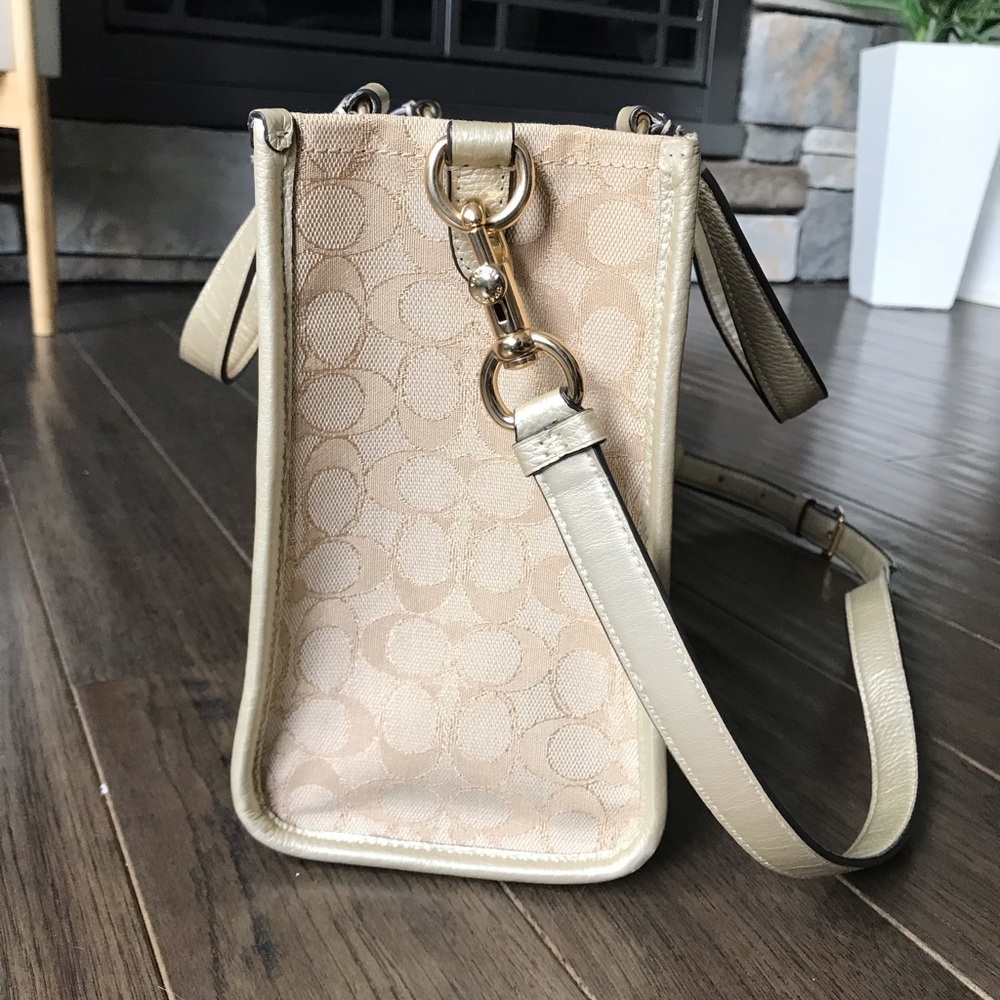 Coach Dempsey Carryall Bag Signature Jacquard With Stripe, Coach Patch CE984 - Picture 3 of 15